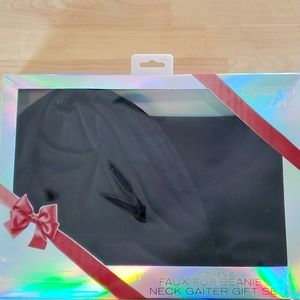 APANA LUXE Faux Fur Beanie & Neck Gaiter Gift Set